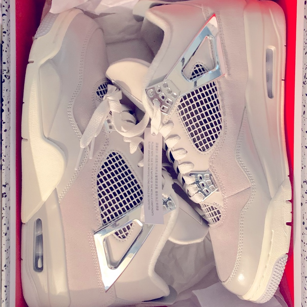 Air Jordan 4 Retro